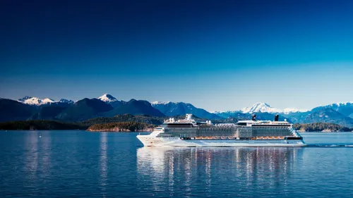 The Ultimate Guide To Cruising In Alaska: Tips, Routes & Must-See Wonders