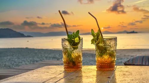 8 New Bars In Goa That Promise Boozy Cocktails And Trippy Vibes