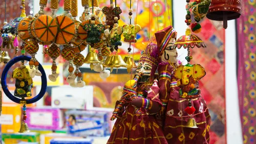 Top Shopping Places In Jaipur For The Shopaholic In You