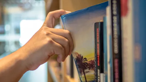 Rekindle Your Wanderlust With These 7 Travelogue Books 