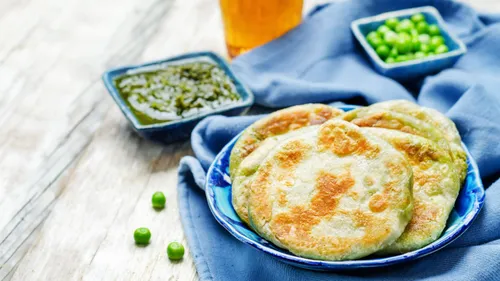 From Ghugni To Chingri Bhapa, 8 Popular Bengali Dishes To Try