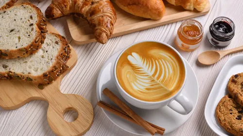 Beyond The Brew: Best Cafes In Darjeeling For Food, Views, And Vibes