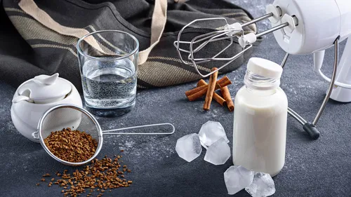 Hot Off The Internet: Dalgona Or Phenti Hui Coffee? 