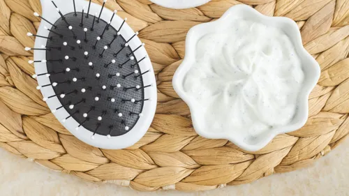 Winter Dandruff Solutions: Say Goodbye to Itchy Scalp