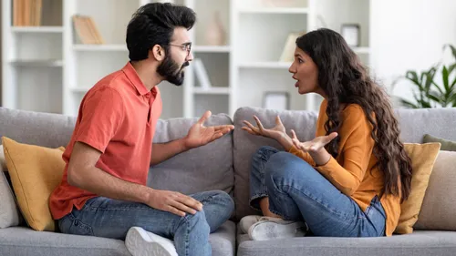 Recognise These Signs Of Emotional Abuse In A Relationship