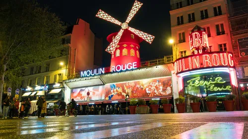 Experience Nightlife In Paris Like Never Before With These Clubs