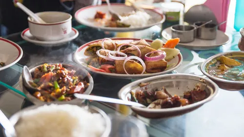 Gangtok Restaurants You Should Bookmark For Delightful Food On Your Next Vacay