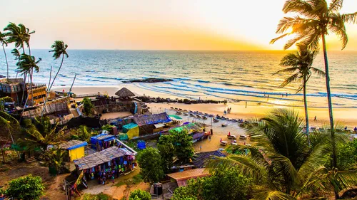 Throwback To Pillowy Memories Of Windy Goan Shores 