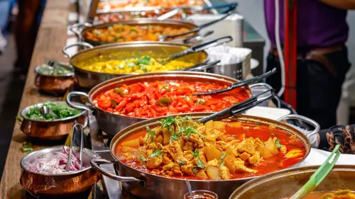 Explore The Street Food Of Hyderabad For A Deliciously Daring Adventure