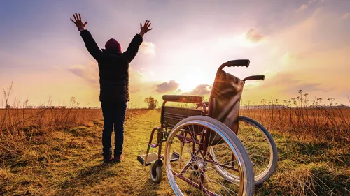 This Costume Designer Gives Multiple Sclerosis A Tough Fight