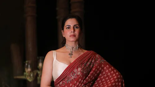 I Am Very Comfortable With Intimacy On Screen,” Says Kirti Kulhari