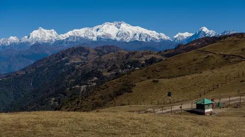 Above The World: Trekking Through The Misty Trails Of Sandakphu
