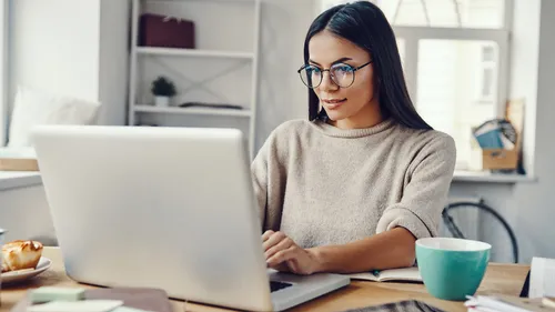 Struggling With WFH? 12 Easy Ways to Manage Work from Home  