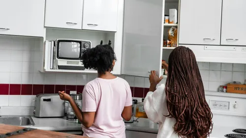 Setting Up Your Kitchen In A Rented Flat: What You Actually Need vs. What Blinkit Tempts You With