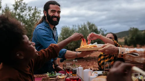 Why Supper Clubs Are Replacing Restaurants As The New Cultural Spots