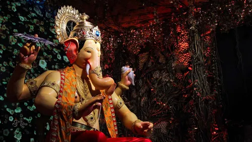 Celebrate Ganeshotsav 2021 With Live Darshan At These Popular Mumbai Ganpati Pandals