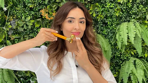 No Fillers, No Filters: Why Vibhuti Arora Swears By Face Yoga 