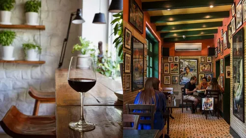 10 Definitive Places To Eat In Delhi’s Iconic Khan Market