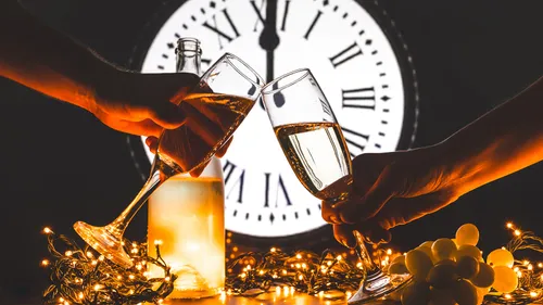 7 Whackiest Ways To Make A Wish For A Prosperous New Year