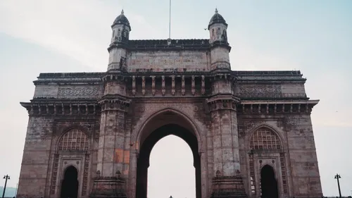 Explore These Dining Delights Near the Gateway of India