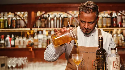 Bengaluru-Boy Sandeep Kumar Will Take You On A City-Inspired Journey In A Glass