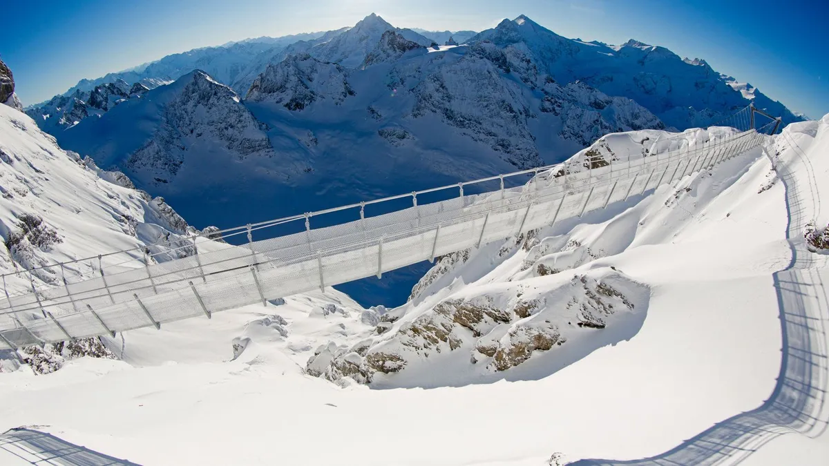Titlis Cliff Walk
