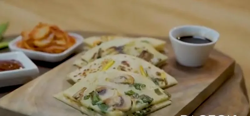 Pageon (Scallion Pancakes)