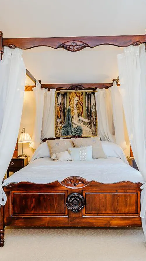 Live Like Your Favourite Movie Stars In These 9 Vacation Rentals 