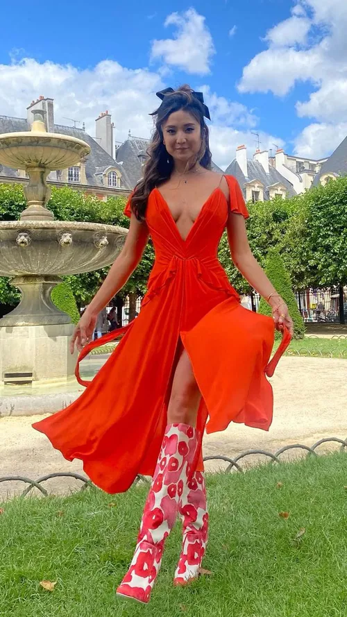 Mindy's 5 Most Memorable Looks From Emily In Paris 2