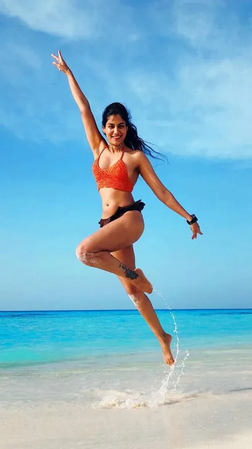 Shreya Dhanwanthary’s Maldives Looks Serve The Resortwear Inspiration We Are Looking For 