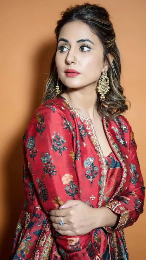 Inside Hina Khan’s Impeccable Ethnic Wardrobe