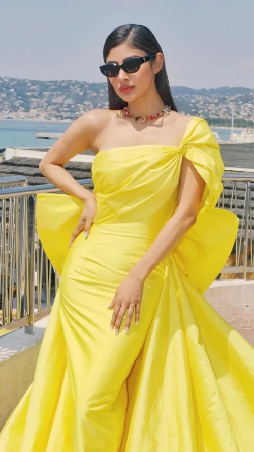 Bollywood Shows You Why Yellow Is The Colour Of The Season