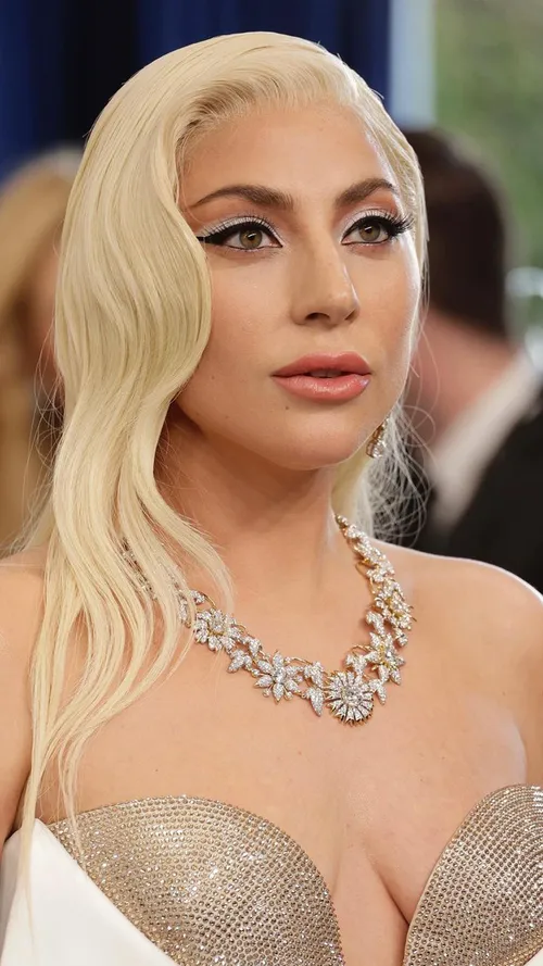 These Best-Dressed Celebs Stun On The Red Carpet Of SAG Awards 2022