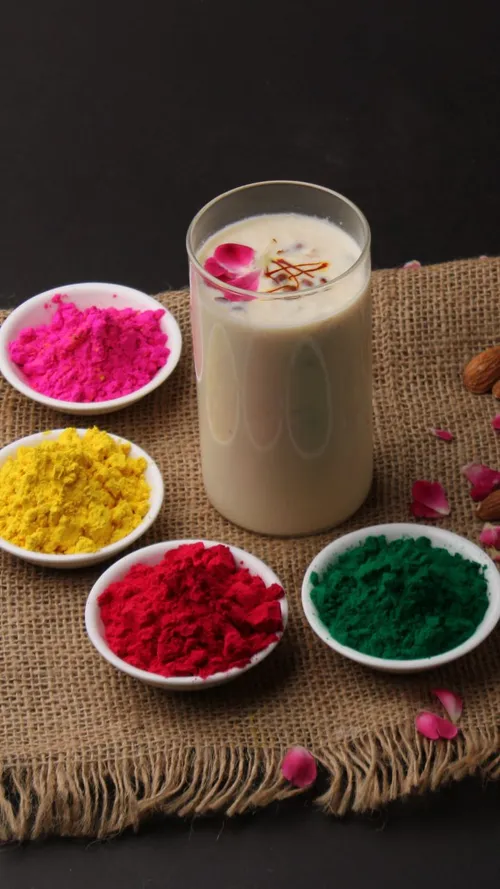 Drinks To Get That Holi Hangover Out Of Your System 