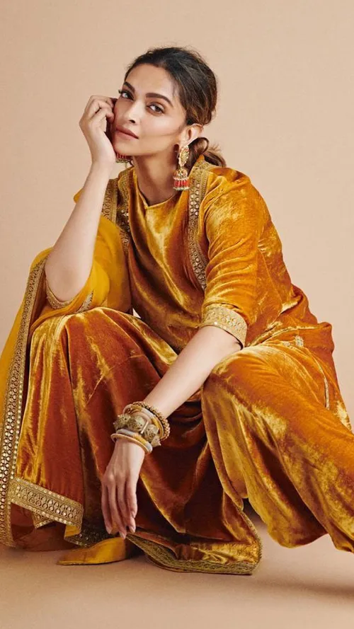 What You Need to Know For Your Winter Wedding Trousseau