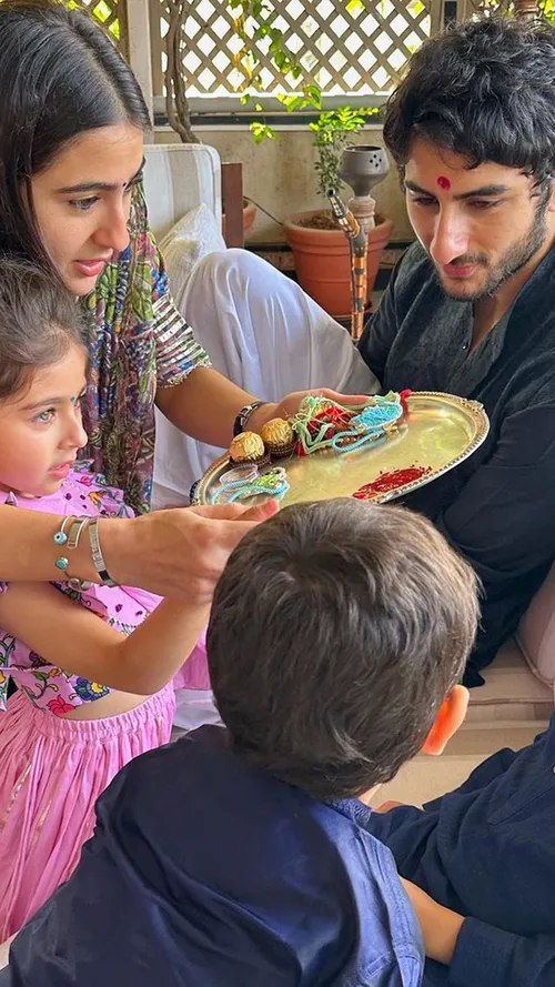 Best Gifts To Give Your Sibling This Raksha Bandha