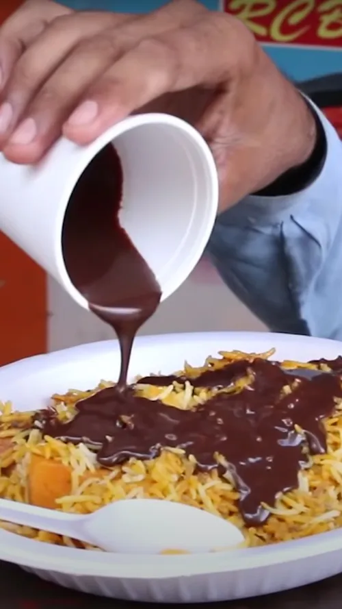 10 Crazy Food Combinations That Are Making Netizens Cringe