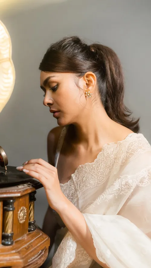 8 Bollywood Celeb-Inspired Ponytails We Adore