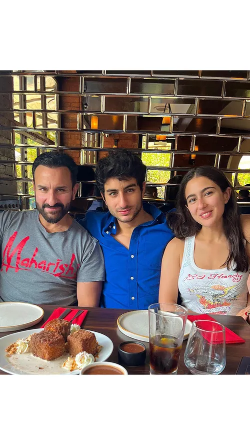A Sneak Peek Into How Bollywood Celebrated Father's Day 2022