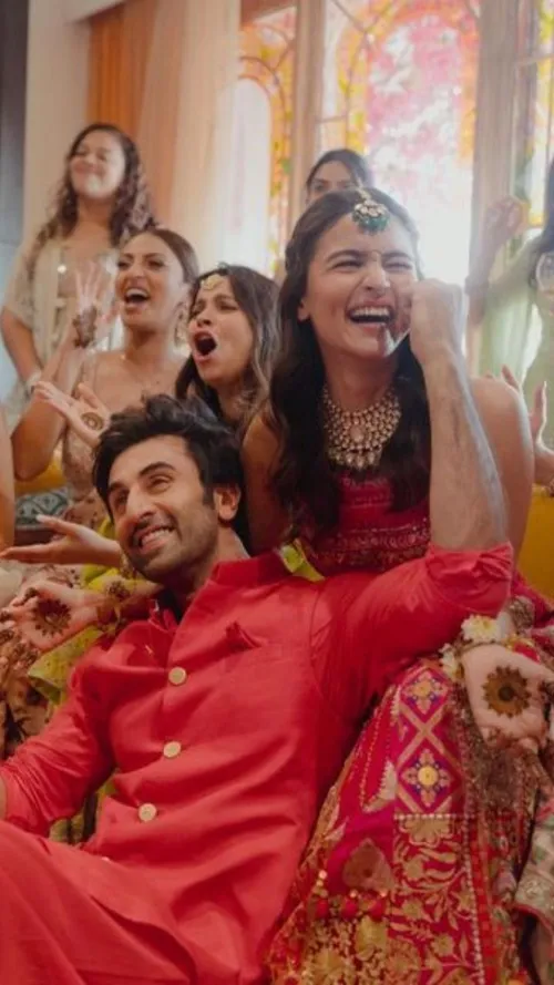 10 Bollywood Couples With Big Age Differences