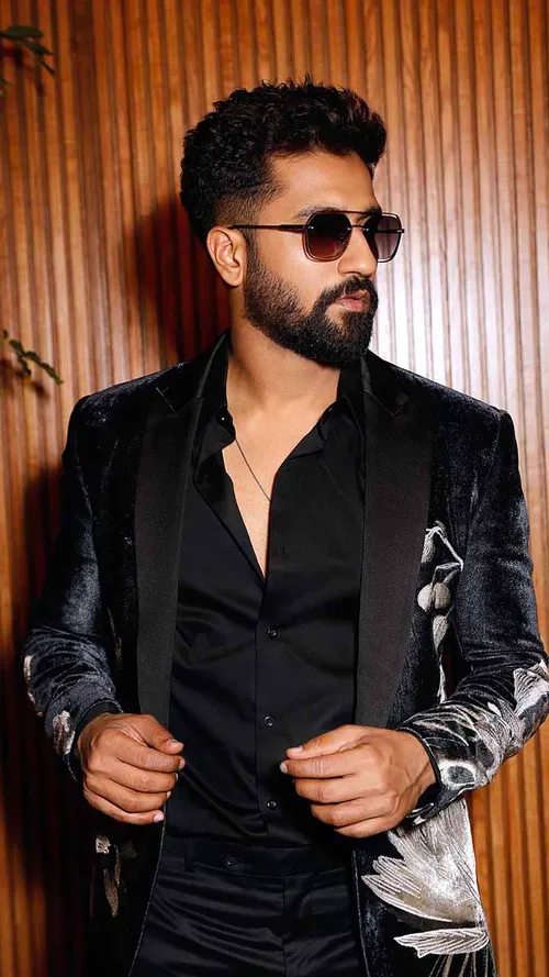 The Ultimate Guide To Acing The Dapper Look Like Vicky Kaushal 